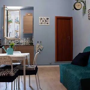 la-casina-blu-napoli.hotels-amalfi.com/